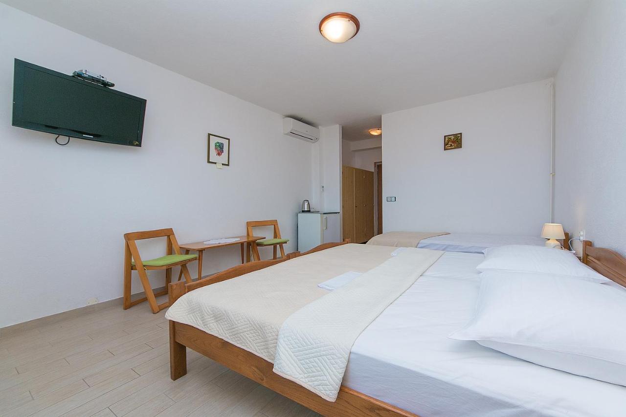 Triple Room Brela 2752A Eksteriør billede